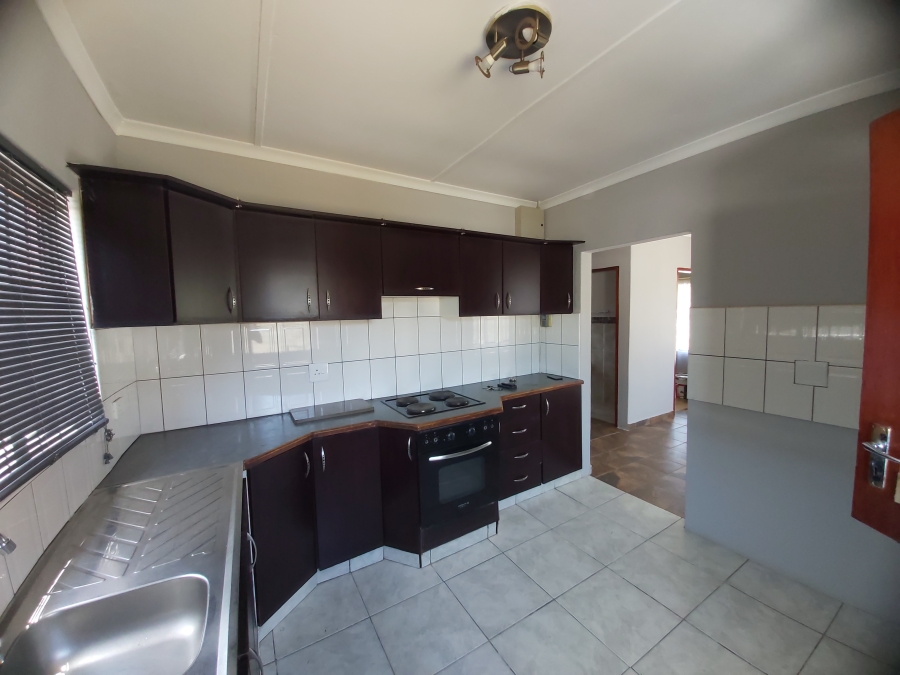 To Let 2 Bedroom Property for Rent in Stanger Manor KwaZulu-Natal