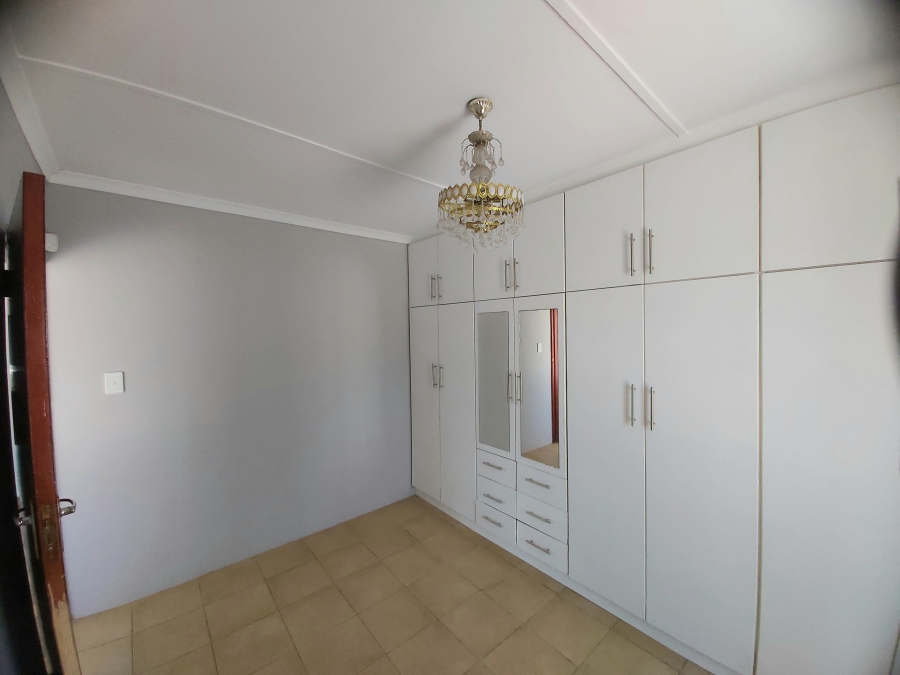 To Let 2 Bedroom Property for Rent in Stanger Manor KwaZulu-Natal