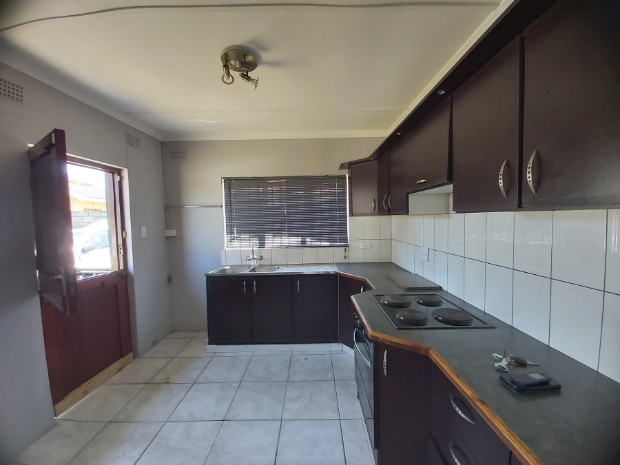 To Let 2 Bedroom Property for Rent in Stanger Manor KwaZulu-Natal