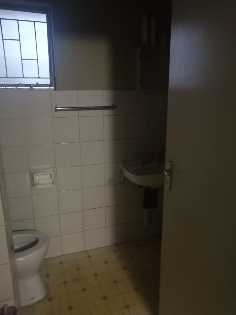 To Let 1 Bedroom Property for Rent in Scottsville KwaZulu-Natal