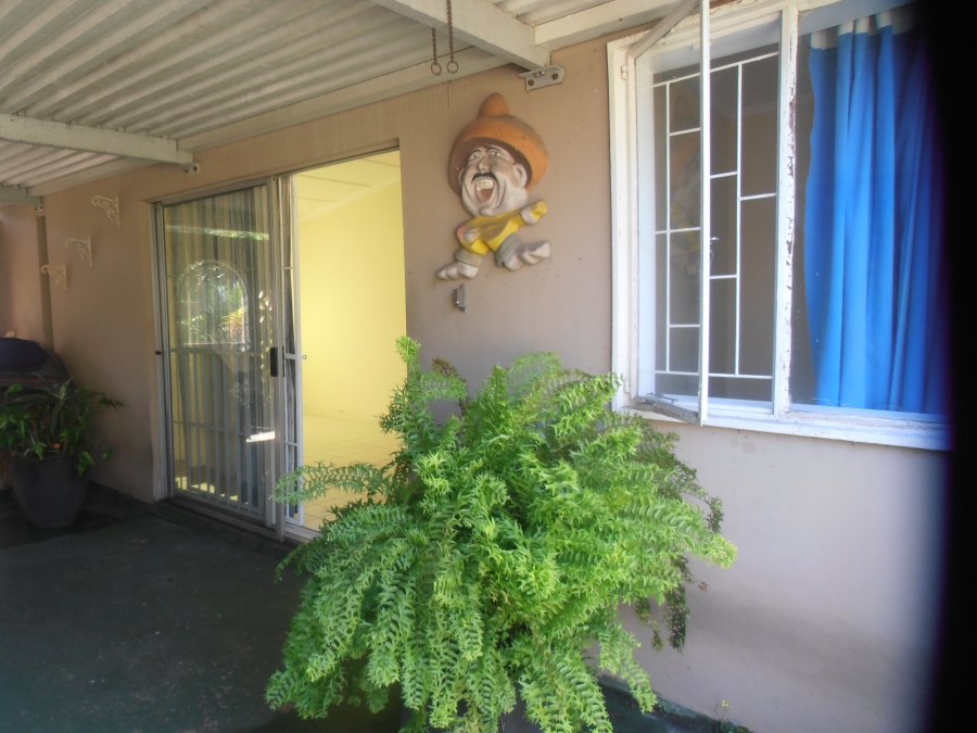 To Let 1 Bedroom Property for Rent in Bluff KwaZulu-Natal