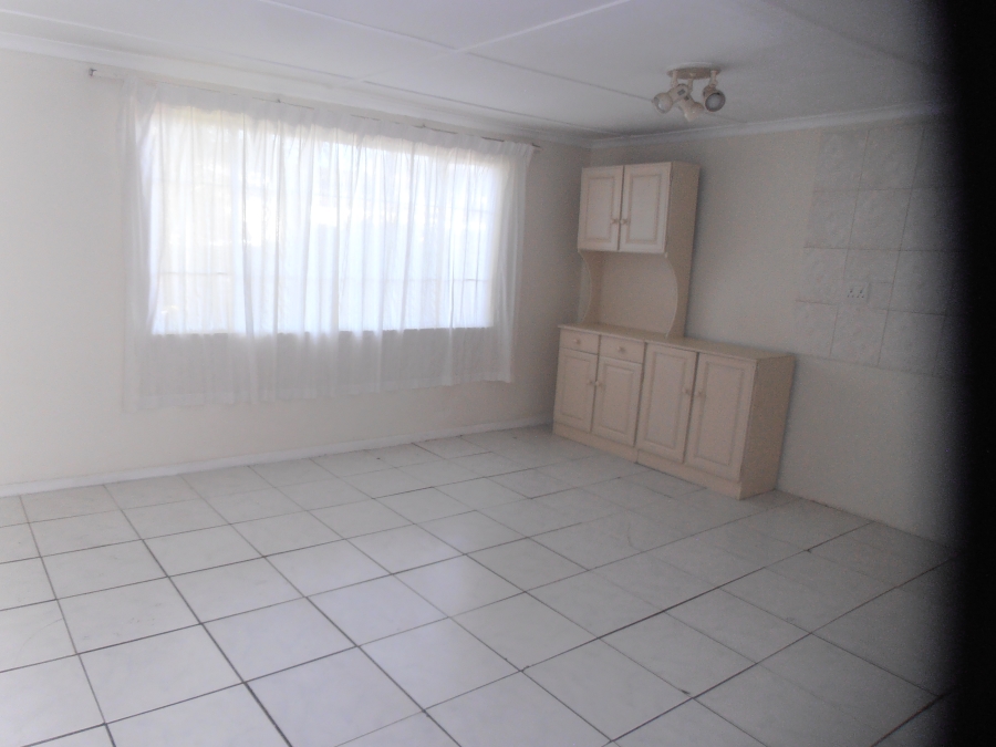 To Let 1 Bedroom Property for Rent in Bluff KwaZulu-Natal