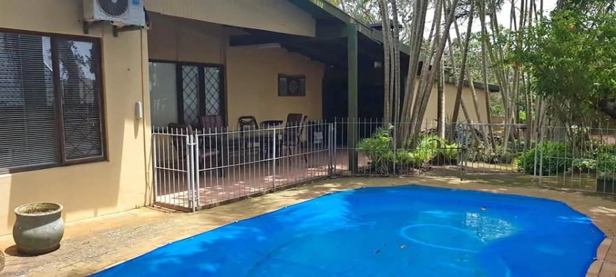 4 Bedroom Property for Sale in Uvongo KwaZulu-Natal