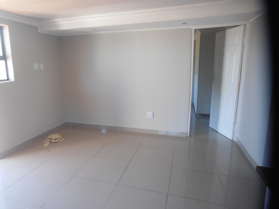 To Let 2 Bedroom Property for Rent in Bluff KwaZulu-Natal