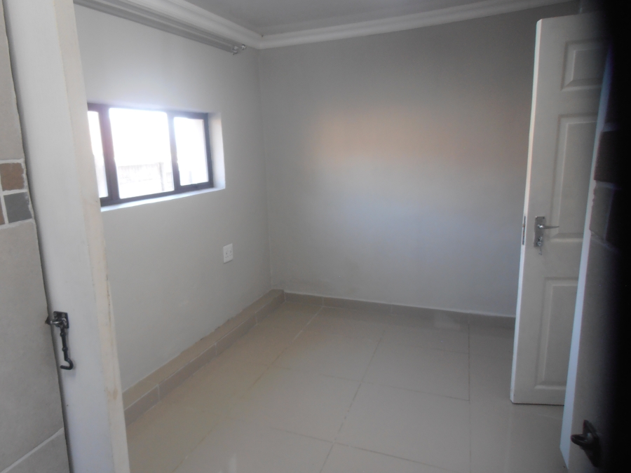 To Let 2 Bedroom Property for Rent in Bluff KwaZulu-Natal