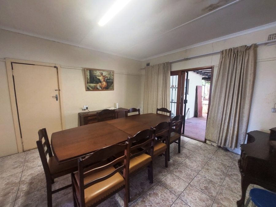 5 Bedroom Property for Sale in Uvongo Beach KwaZulu-Natal