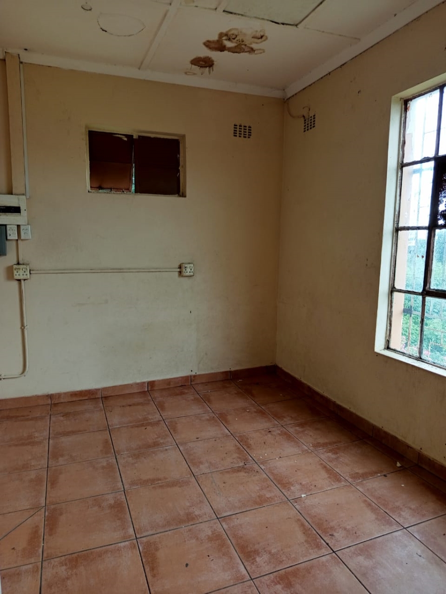 To Let commercial Property for Rent in Grangetown KwaZulu-Natal