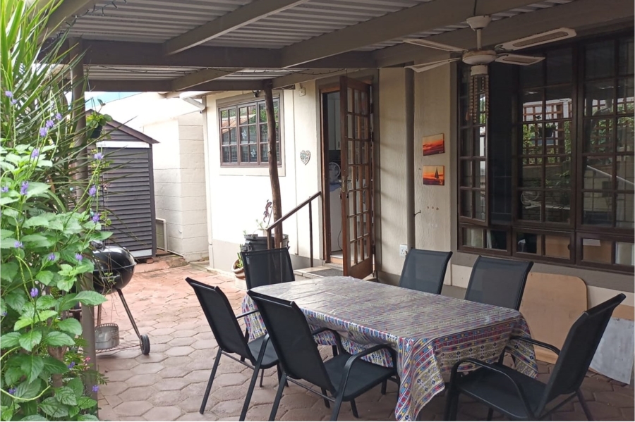 3 Bedroom Property for Sale in Illovo Beach KwaZulu-Natal