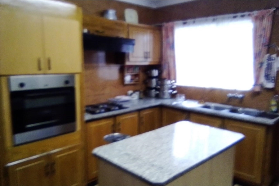 3 Bedroom Property for Sale in Sunset View KwaZulu-Natal