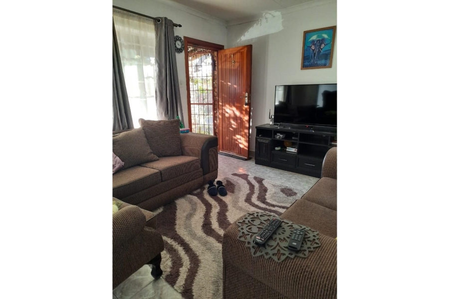 2 Bedroom Property for Sale in Newcastle KwaZulu-Natal