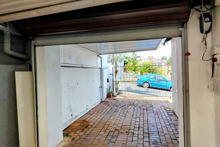 4 Bedroom Property for Sale in Woodview KwaZulu-Natal