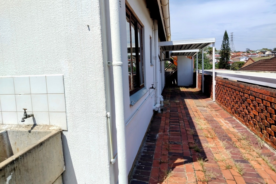 4 Bedroom Property for Sale in Woodview KwaZulu-Natal