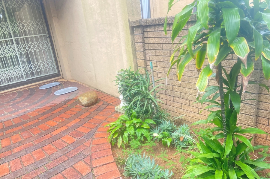 2 Bedroom Property for Sale in Montclair KwaZulu-Natal