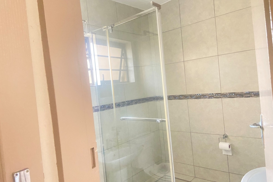 2 Bedroom Property for Sale in Montclair KwaZulu-Natal