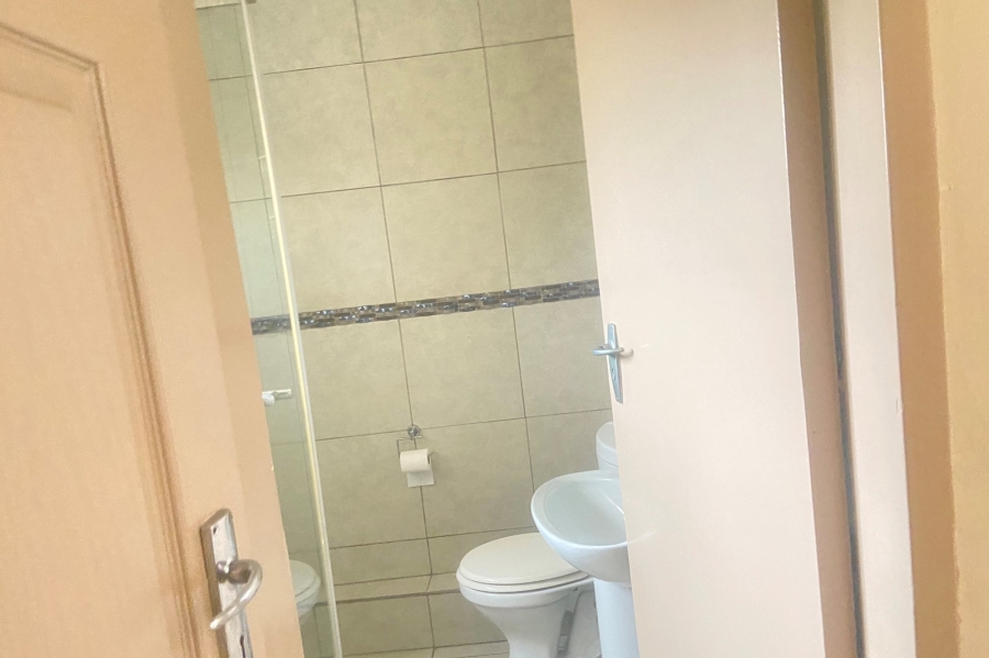 2 Bedroom Property for Sale in Montclair KwaZulu-Natal