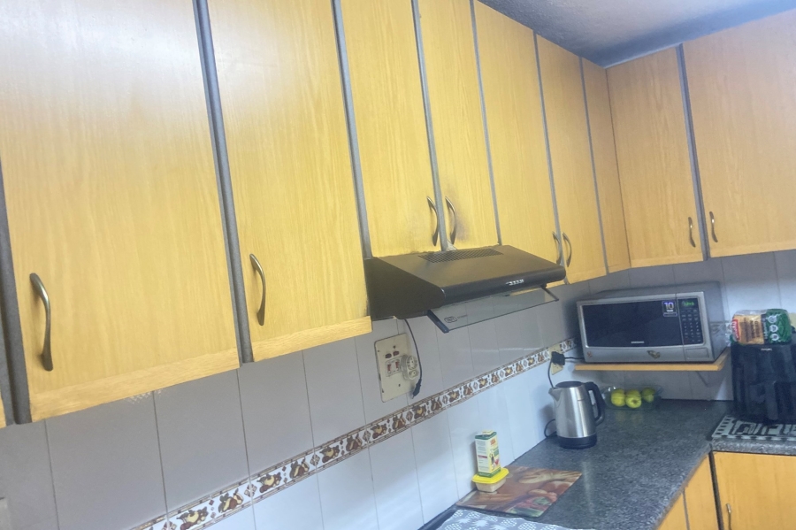 2 Bedroom Property for Sale in Montclair KwaZulu-Natal