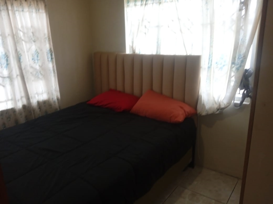 To Let 2 Bedroom Property for Rent in Mount Vernon KwaZulu-Natal