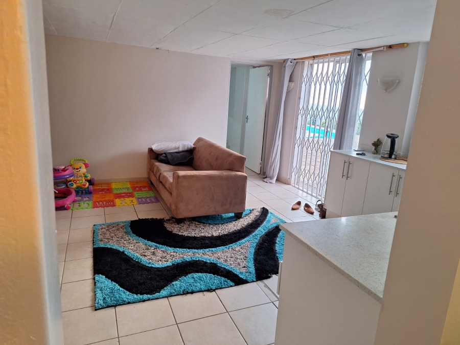 To Let 1 Bedroom Property for Rent in Dawncliffe KwaZulu-Natal