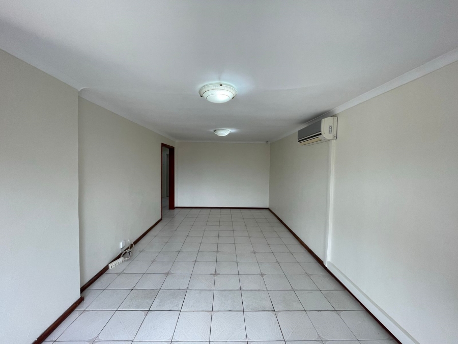 To Let 4 Bedroom Property for Rent in Northcroft KwaZulu-Natal