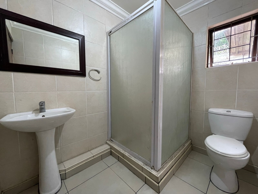To Let 4 Bedroom Property for Rent in Northcroft KwaZulu-Natal