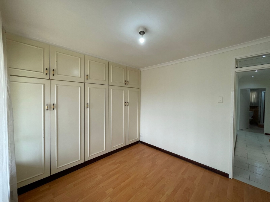 To Let 4 Bedroom Property for Rent in Northcroft KwaZulu-Natal