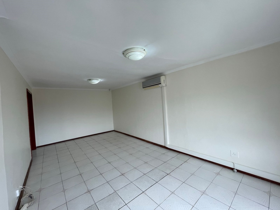 To Let 4 Bedroom Property for Rent in Northcroft KwaZulu-Natal