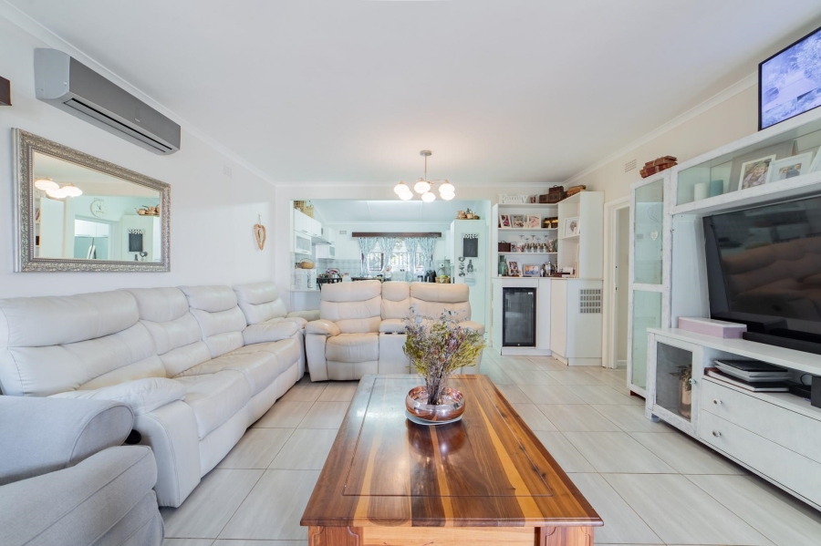 5 Bedroom Property for Sale in Ballito Central KwaZulu-Natal