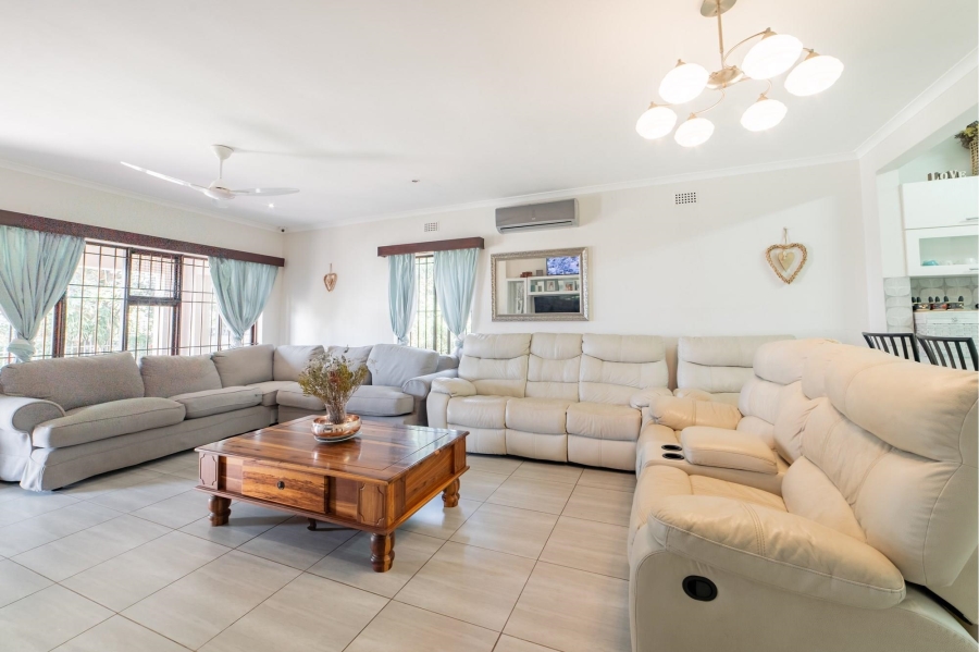 5 Bedroom Property for Sale in Ballito Central KwaZulu-Natal