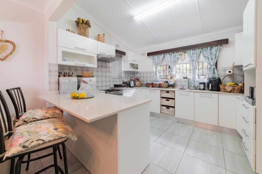 5 Bedroom Property for Sale in Ballito Central KwaZulu-Natal