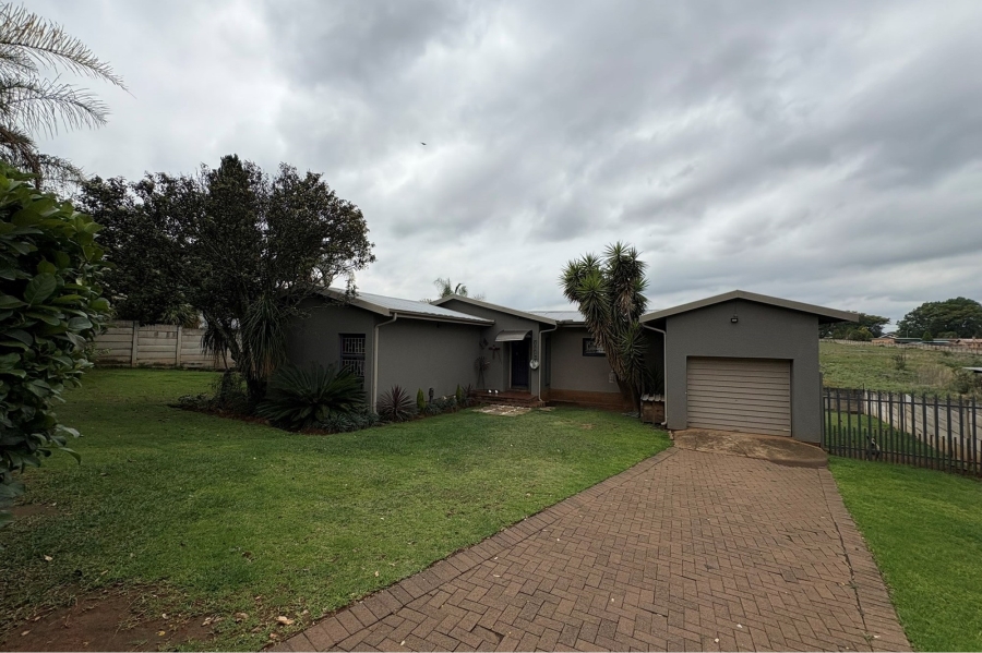 3 Bedroom Property for Sale in Sunnyridge KwaZulu-Natal