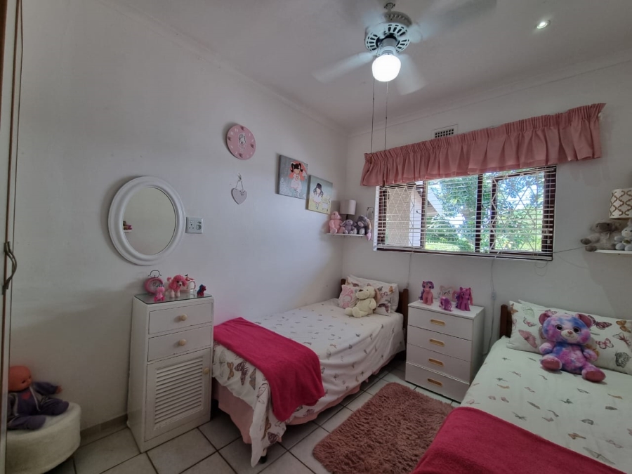 6 Bedroom Property for Sale in Uvongo KwaZulu-Natal