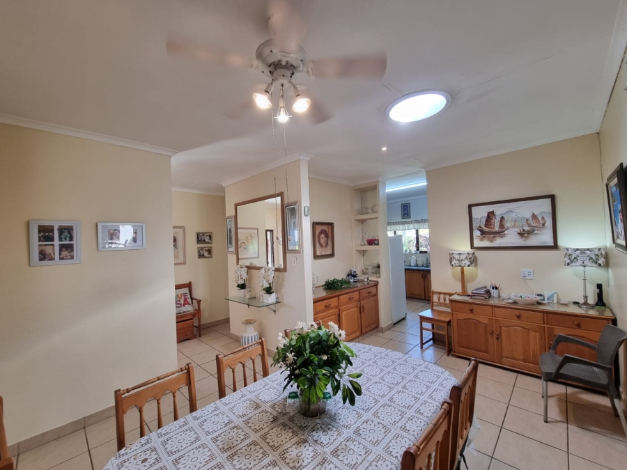 6 Bedroom Property for Sale in Uvongo KwaZulu-Natal
