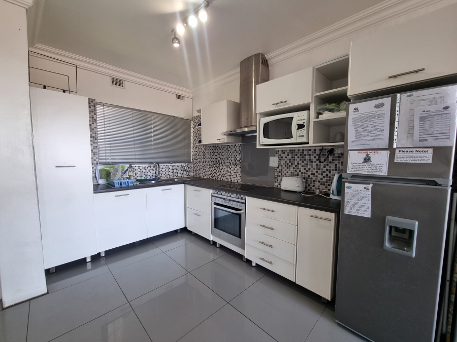 To Let 2 Bedroom Property for Rent in St Michaels On Sea KwaZulu-Natal