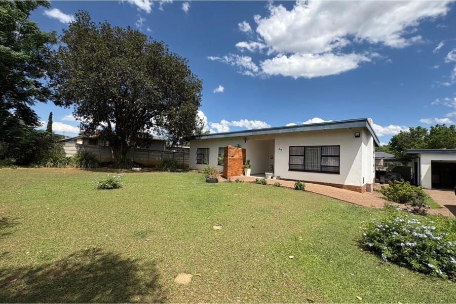 3 Bedroom Property for Sale in Pioneer Park KwaZulu-Natal