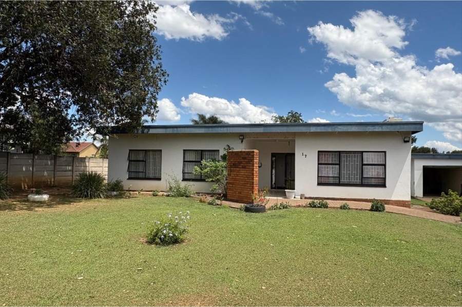 3 Bedroom Property for Sale in Pioneer Park KwaZulu-Natal