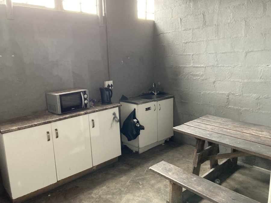 To Let commercial Property for Rent in New Germany KwaZulu-Natal