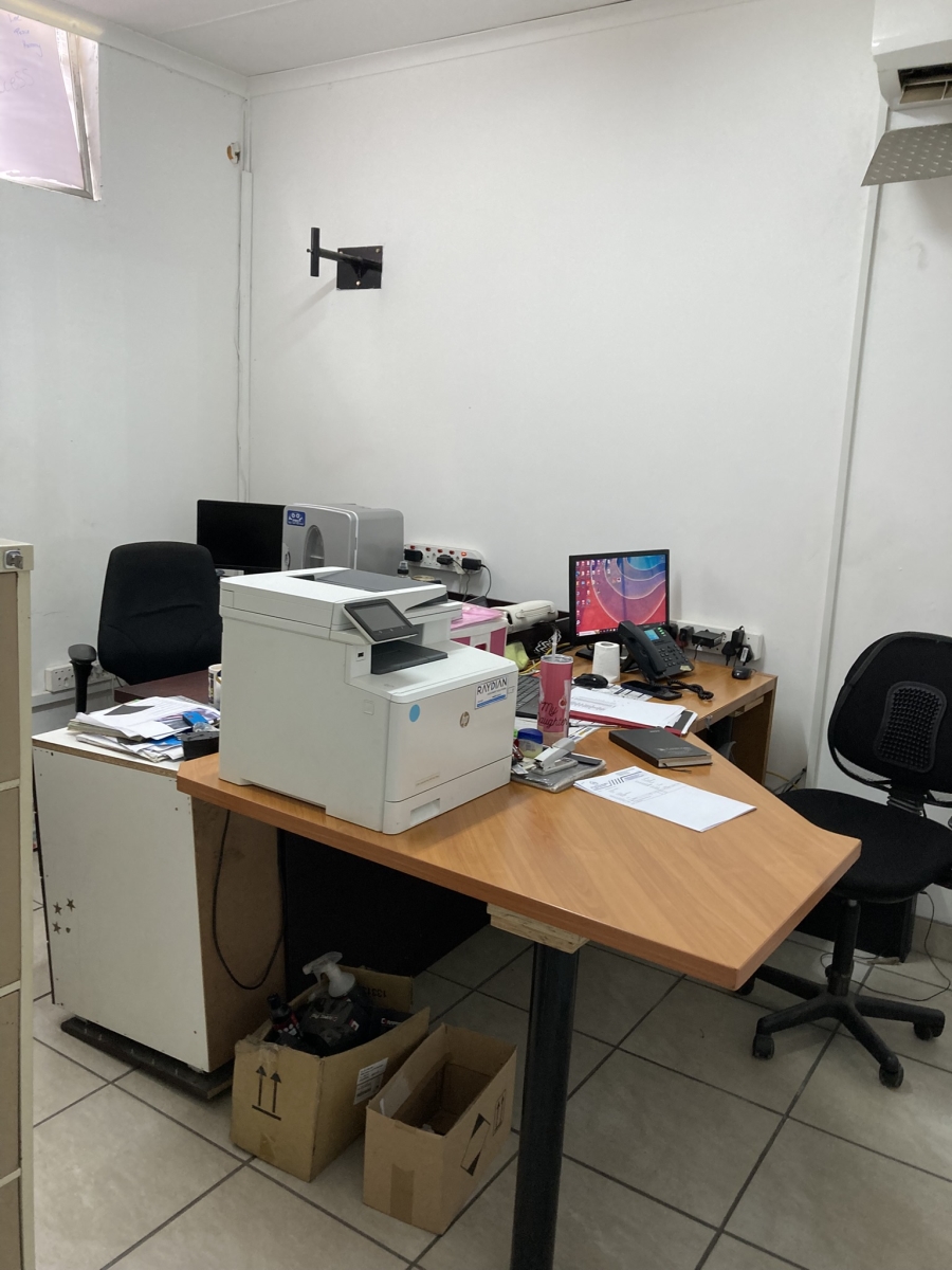 To Let commercial Property for Rent in New Germany KwaZulu-Natal