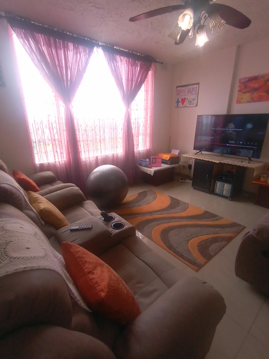2 Bedroom Property for Sale in Malvern KwaZulu-Natal