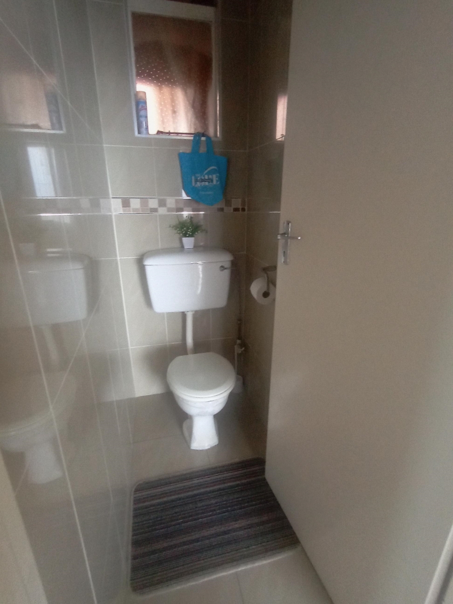 2 Bedroom Property for Sale in Malvern KwaZulu-Natal