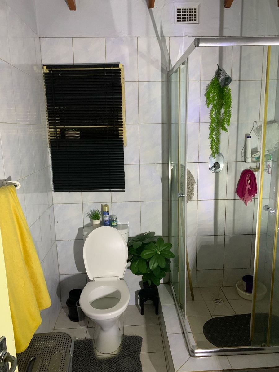 6 Bedroom Property for Sale in Malvern KwaZulu-Natal