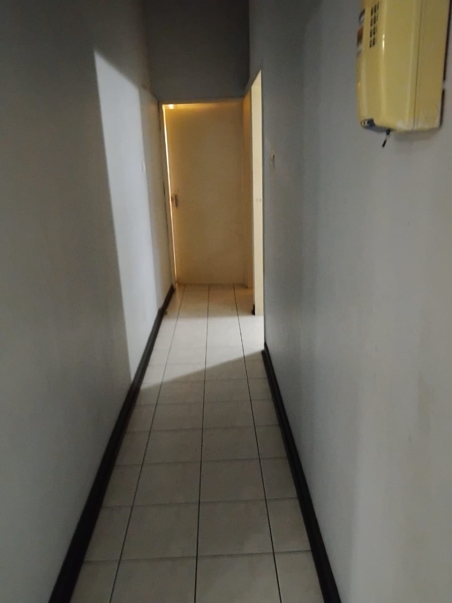 6 Bedroom Property for Sale in Malvern KwaZulu-Natal