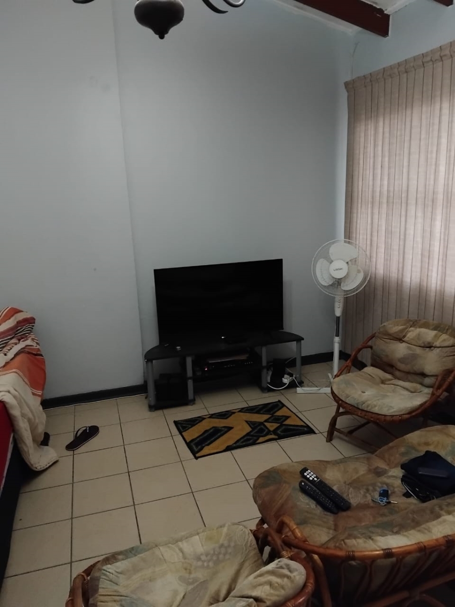 6 Bedroom Property for Sale in Malvern KwaZulu-Natal