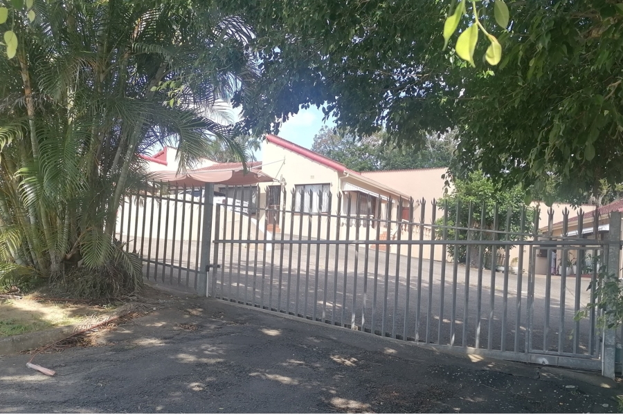 4 Bedroom Property for Sale in Margate KwaZulu-Natal