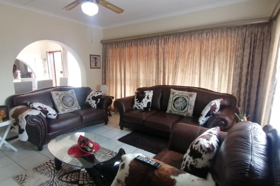 4 Bedroom Property for Sale in Margate KwaZulu-Natal