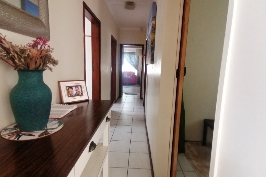 4 Bedroom Property for Sale in Margate KwaZulu-Natal