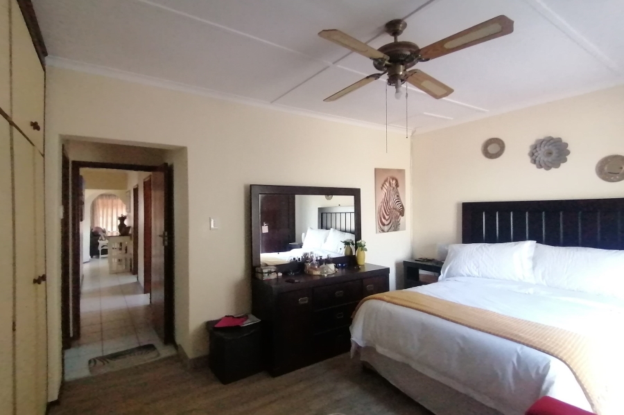 4 Bedroom Property for Sale in Margate KwaZulu-Natal