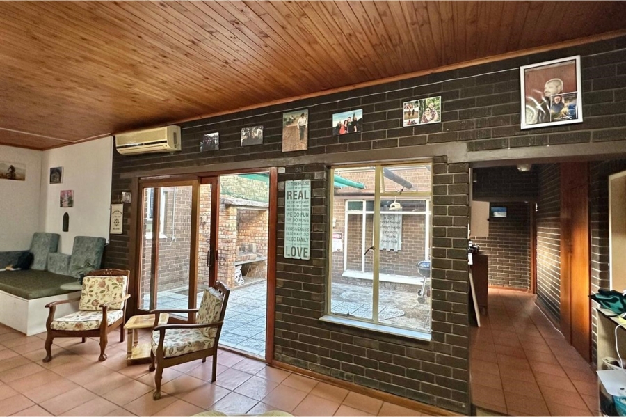 4 Bedroom Property for Sale in Pioneer Park KwaZulu-Natal