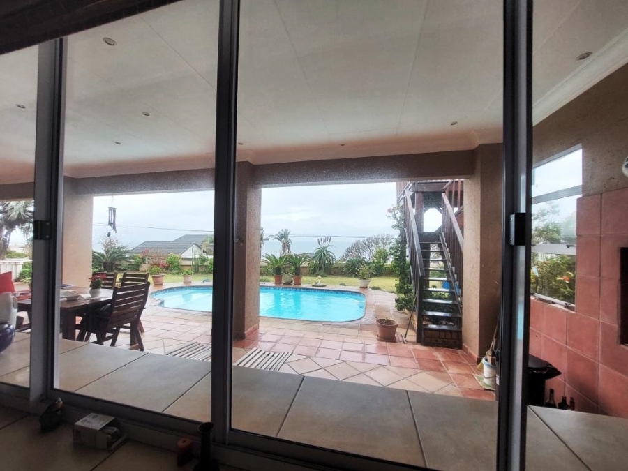 5 Bedroom Property for Sale in Margate KwaZulu-Natal
