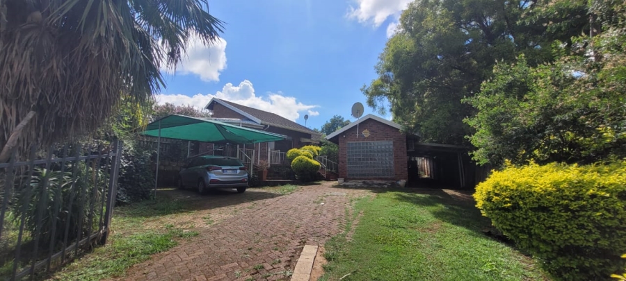 To Let 4 Bedroom Property for Rent in Hayfields KwaZulu-Natal