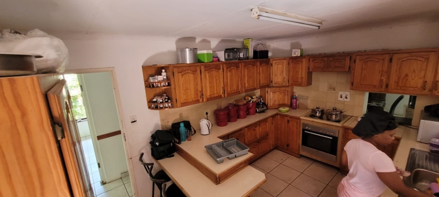 To Let 4 Bedroom Property for Rent in Hayfields KwaZulu-Natal